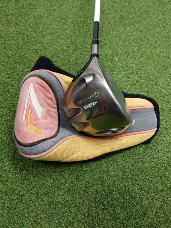 Taylormade R7 425 10.5 Driver // Reg // Lefty 1 Taylormade R7 425 10.5 Driver // Reg // Lefty