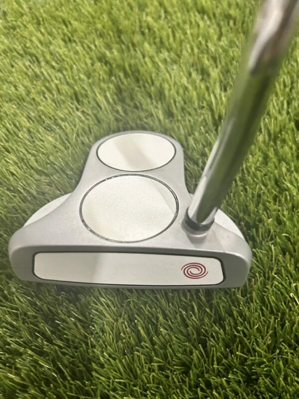 Odyssey White Hot OG 2 Ball Putter 2 Odyssey White Hot OG 2 Ball Putter - Image 2