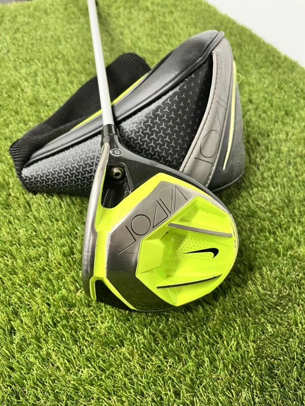 Nike Vapor Speed 9.5° Driver//Stiff 1 Nike Vapor Speed 9.5° Driver//Stiff