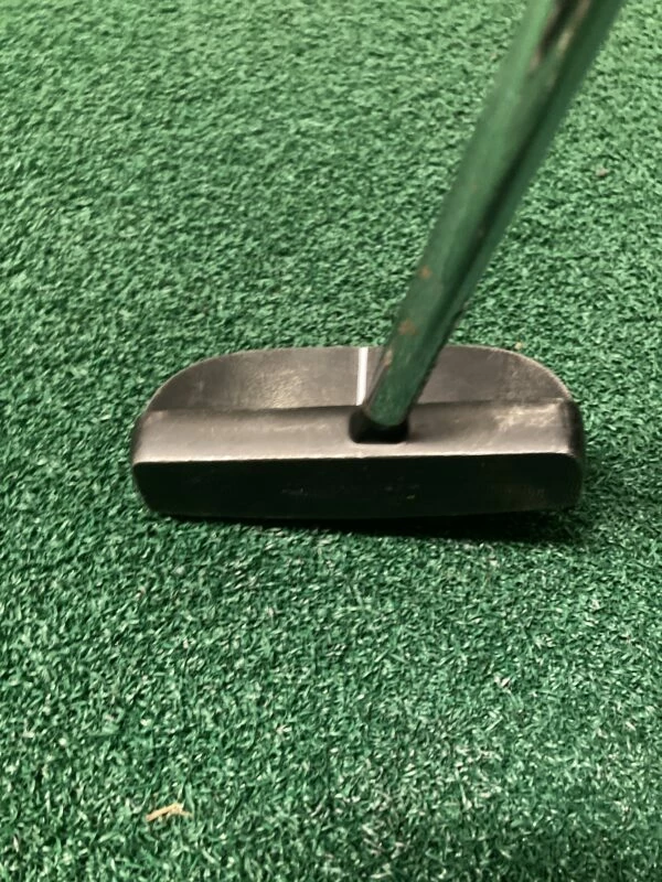 Cleveland Golf 5.5 Putter 2 Cleveland Golf 5.5 Putter - Image 2